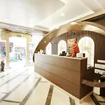 Hotel Neu Villa - Luxurious Suites